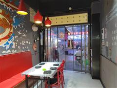 青云市集商圈60平有外摆区餐饮店转让